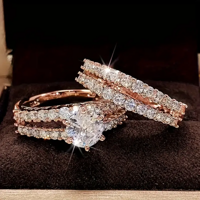 Saga - Ringset med briljant glans i 18k guld