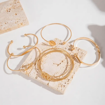 Lovisa - Armbandsset med knut i guld