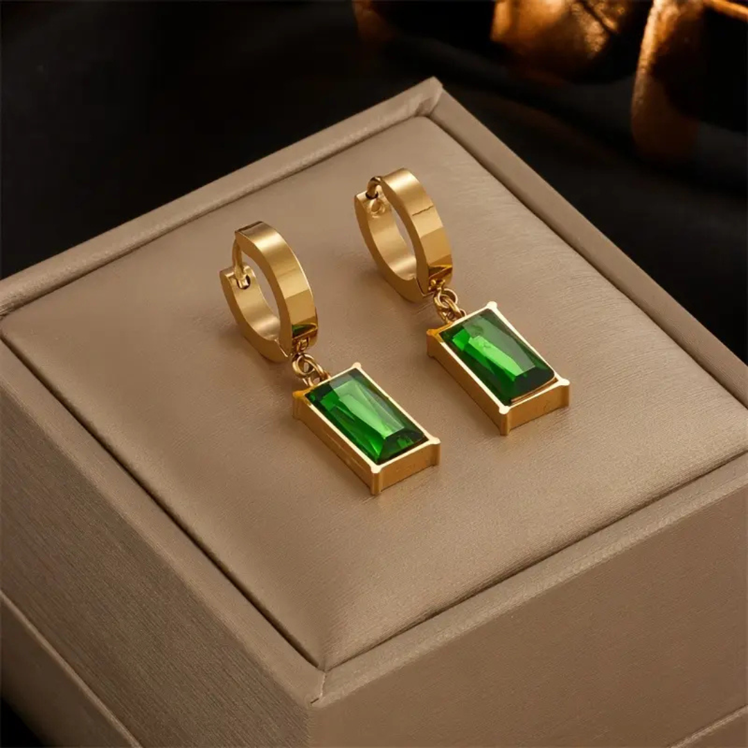 Olivia – Verdain smyckeset i 18k guld
