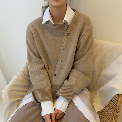 Asymmetrisk stickad tröja – Elegant vardagskomfort